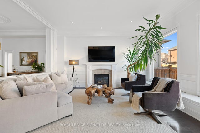 2357 Kwinter Road - 1019 - WM Westmount Detached for Sale, 4 + 1 Bedrooms (W12117967)