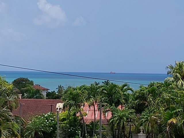 Ancorage Road - Next to Sandals parking lot Apartment for Sale, 4 Bedrooms 