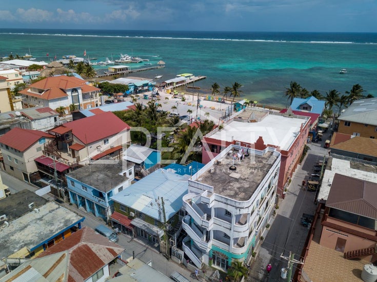 Income-Generating Property - Downtown San Pedro - Ambergris Caye House for sale, 5 Bedrooms 