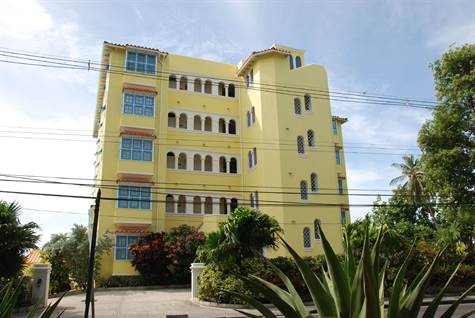 202 Maxwell Beach Villas - Maxwell Coast Road Apartment for sale, 2 Bedrooms 