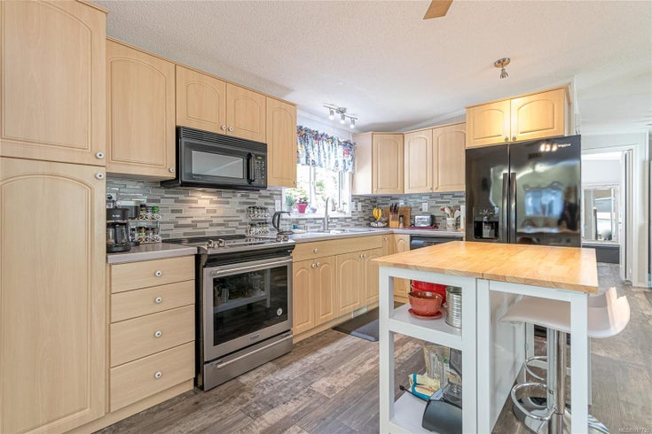 78 - 25 Maki Rd - Na Chase River Manufactured Home for Sale, 2 Bedrooms (997730)