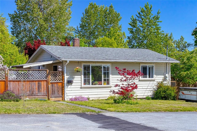 720 Oakley St - Na Central Nanaimo Single Family Residence for Sale, 2 Bedrooms (998100)