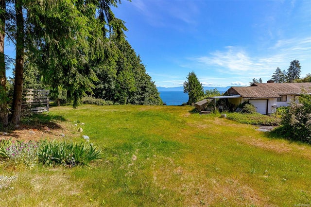 6151 Greenwood Pl - Na North Nanaimo Land for Sale(1000308)