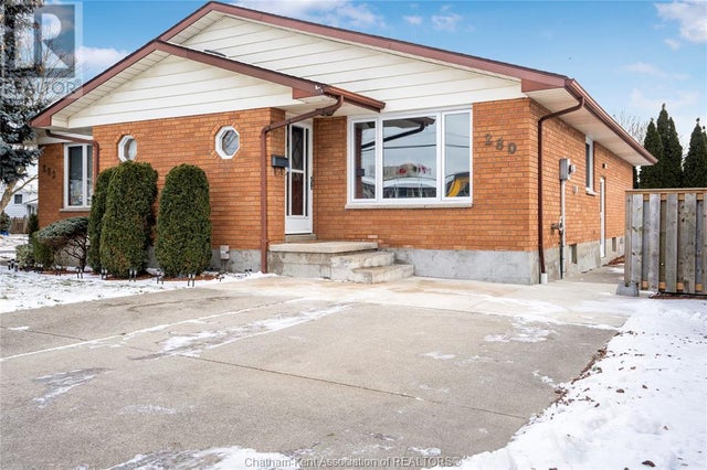 280 McNaughton AVENUE East - Chatham House for sale, 2 Bedrooms (25000329)