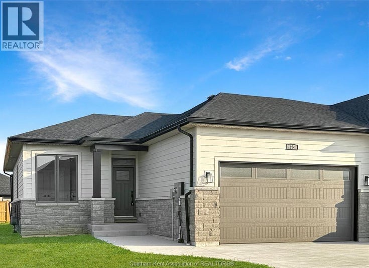 25 Duskridge ROAD - Chatham House for Sale, 2 Bedrooms (26003571)