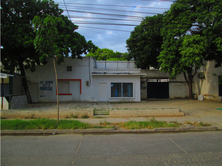 Venta De Amplio Lote - Santa Marta - 05 - Avenida Del Libertador Lote for sale(938623)