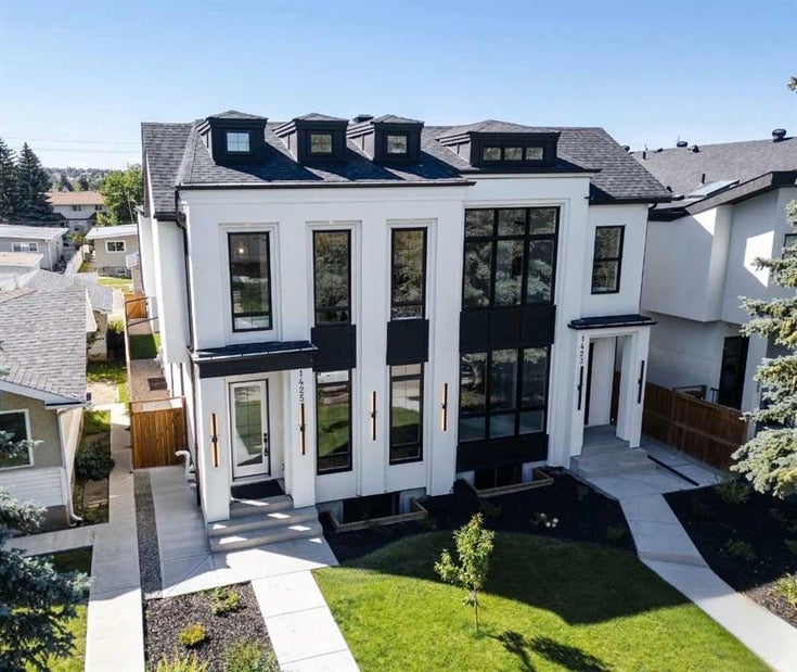 1425 44 Street SW - Rosscarrock Semi Detached (Half Duplex) for Sale, 5 Bedrooms (A2250840)