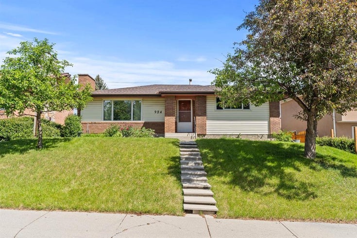924 Canna Crescent SW - Canyon Meadows Detached for sale, 3 Bedrooms (A2142507)