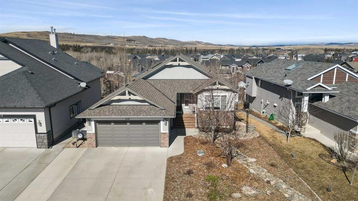 208 Willow Ridge Manor SW - 7662_8888 Detached for Sale, 3 Bedrooms (A2208315)