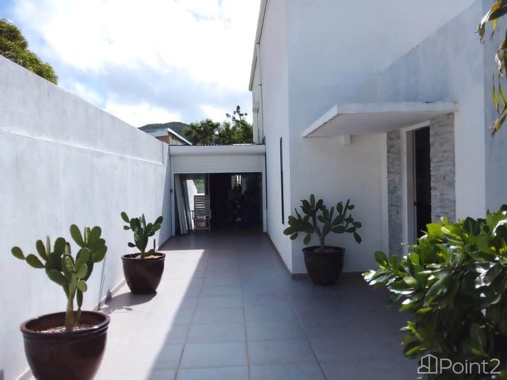 ALMOND GROVE VILLA - Cole Bay Hill House for sale, 4 Bedrooms 