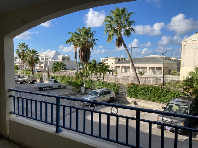 2 BEDROOMS LES MARINES NETTLE BAY ST MARTIN - BAIE NETTLE Apartment for Sale, 2 Bedrooms 