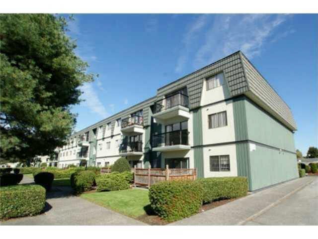 343 8111 Ryan Road - South Arm Apartment/Condo, 2 Bedrooms (V984217)