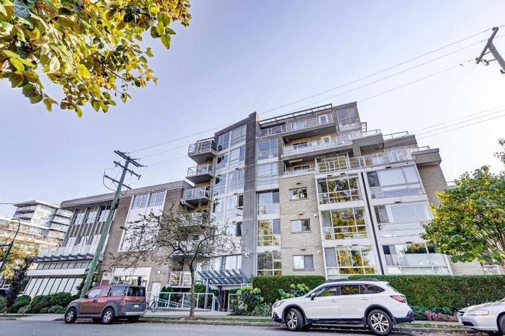 403 1818 W 6th Avenue - Kitsilano Apartment/Condo, 2 Bedrooms (R2752430)