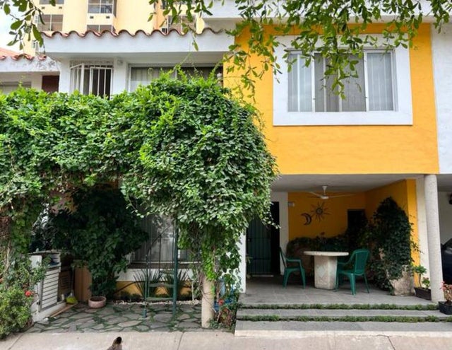 AV CRUZ LIZARRAGA 1430 CASA 21 MAZATLAN SINALOA MEXICO CP 82017 - TELLERIA MAZATLAN Condo for Sale, 3 Bedrooms 