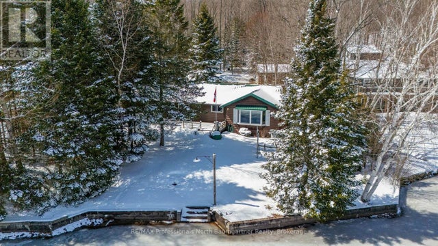 6258 HALIBURTON LAKE ROAD - Dysart Et Al (harburn) House for Sale, 3 Bedrooms (X12074153)