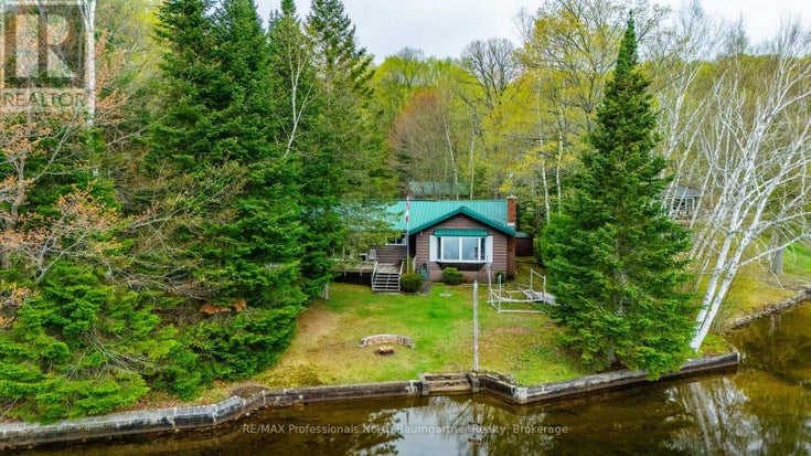 6258 HALIBURTON LAKE ROAD - Dysart Et Al (harburn) House for Sale, 3 Bedrooms (X12074153)