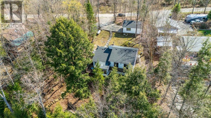 1053 MINK ROAD - Dysart Et Al (dudley) House for Sale, 6 Bedrooms (X12146750)