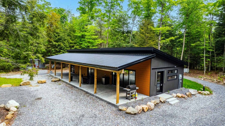 1323 Basshaunt Lake Rd - Guilford Detached for Sale, 2 Bedrooms (X12095585)