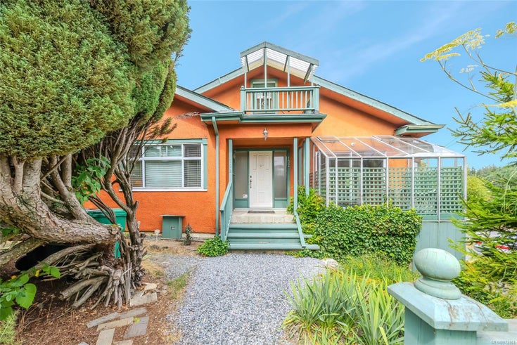 102 Cypress St - Na Brechin Hill Single Family Residence, 5 Bedrooms (973161)