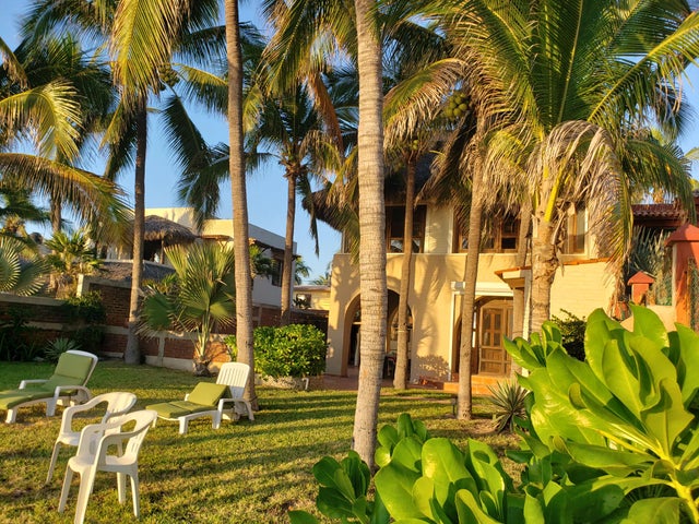 beachfront OASIS - Jalisco House For Sale, 3 Bedrooms - Sara Rivera Pérez