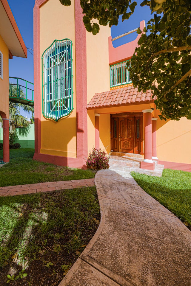 Casa Mexicana Naranja. 45 av sur - Cozumel House for Sale, 3 Bedrooms 