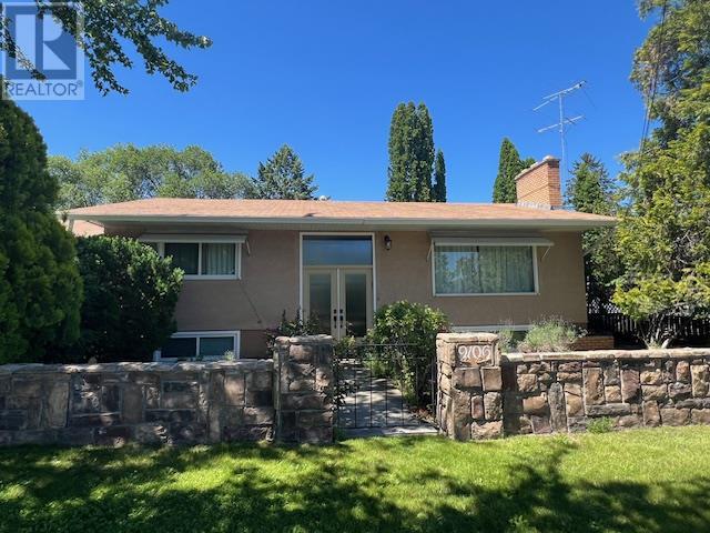 9106 74TH Avenue - Osoyoos House for sale, 4 Bedrooms (10327918)