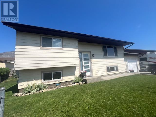 17 SANTA ROSA Place - Osoyoos House for Sale, 5 Bedrooms (10335164)