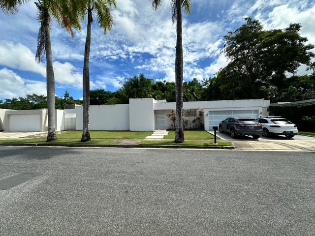 Garden Hills Sur JA-17 Calle Serrania Guaynabo, PR 00966 - Garden Hills Sur  House for sale, 5 Bedrooms 