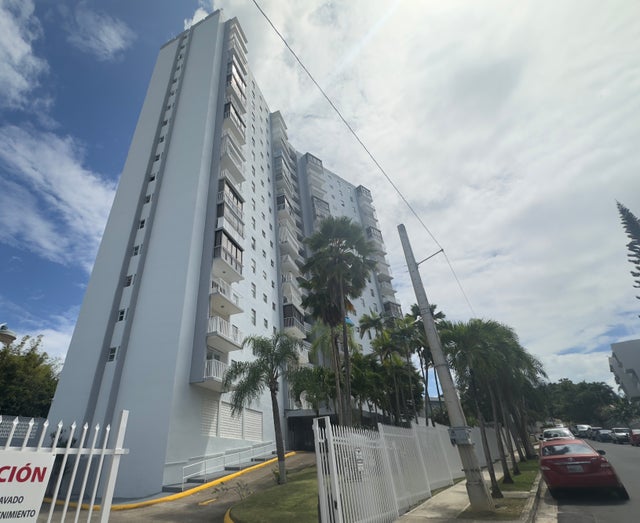 Cond. Ponce De León Gardens Apt. 401 Guaynabo, PR 00966 - 4th floor Apartment for sale, 3 Bedrooms 