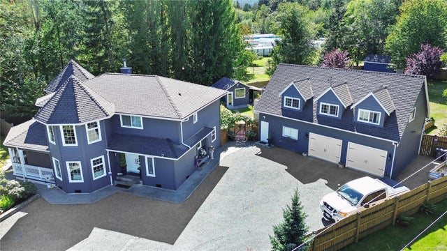 10890 Chemainus Rd - Du Ladysmith Single Family Residence for sale, 5 Bedrooms (978060)