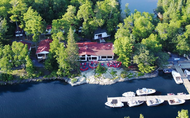 Crow Rock Lodge - Kenora Unorganized COMM