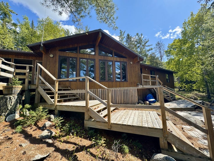 12 & 13 Hay Island, Lake of the Woods - Kenora Unorganized Recreational, 3 Bedrooms (TB251565)