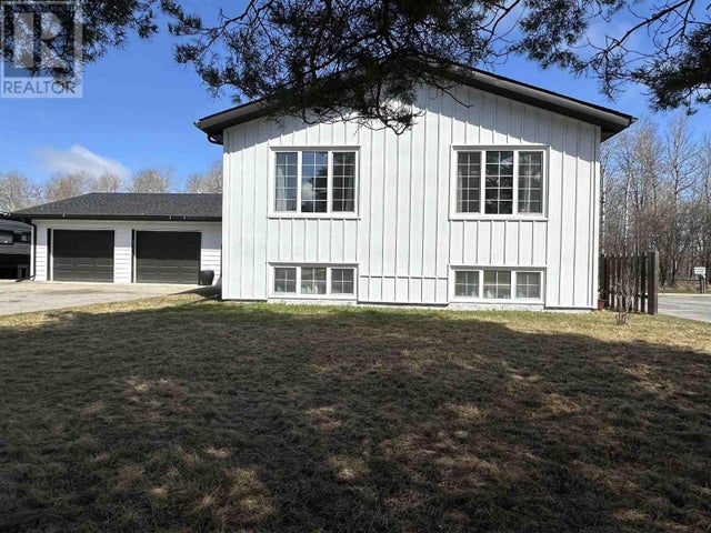 1210 Strachan PL - Fort Frances for Sale, 4 Bedrooms (TB250984)