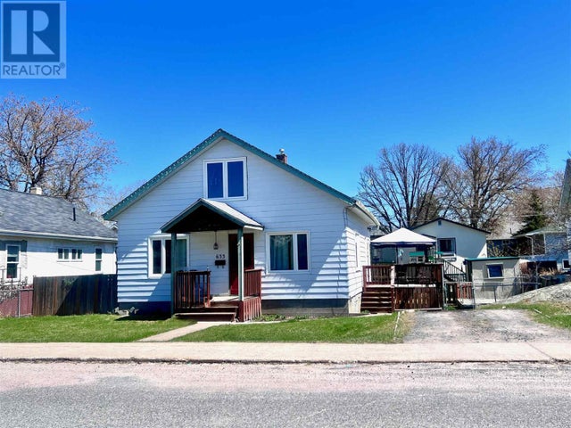 633 - 633 1/2 Sixth AVE S - Kenora for Sale, 3 Bedrooms (TB251056)