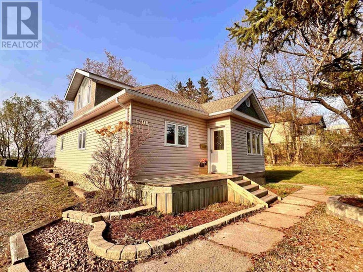 1208 Ottawa ST - Kenora for Sale, 4 Bedrooms (TB251137)