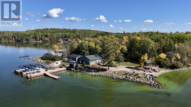 17 PIPESTONE POINT LAKE OF THE WOODS - District Of Kenora for Sale, 5 Bedrooms (TB253044)