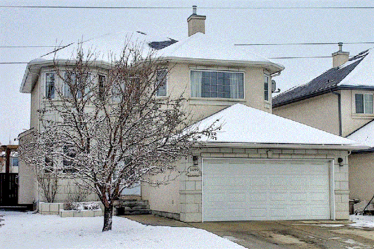 1489 Strathcona Drive SW Calgary, AB T3H 4R6 - Strathcona Park Detached