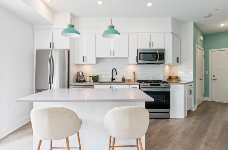 206 - 37842 Third Avenue - Downtown SQ Apartment/Condo for Sale, 1 Bedroom (R3007891)