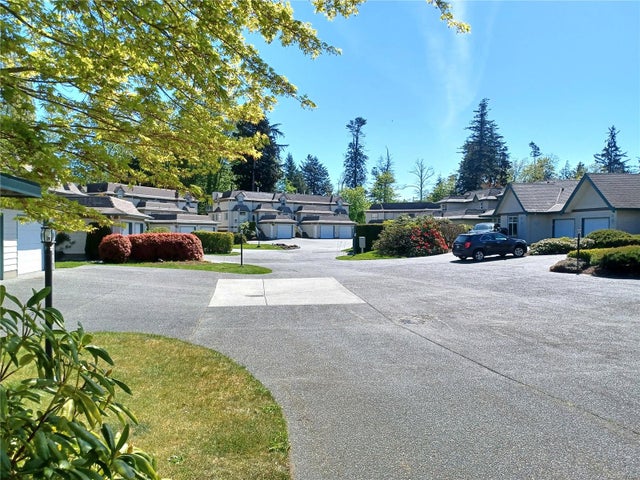 14 - 391 Erickson Rd - CR Willow Point Townhouse for Sale, 3 Bedrooms (999380)