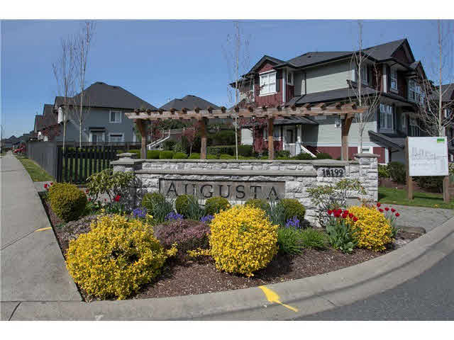 109 18199 70 Avenue - Cloverdale BC Townhouse, 3 Bedrooms (F1442345)