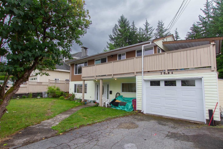 2084 DIAMOND ROAD - Garibaldi Estates Single Family Residence, 5 Bedrooms (R2901252)