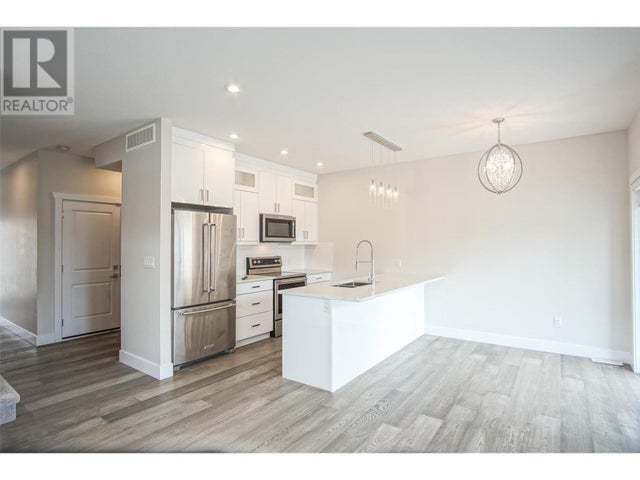 415 Rutland Road Unit# 1 - Kelowna Row / Townhouse for Sale, 3 Bedrooms (10350724)