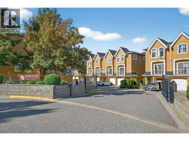 456 McPhee Street Unit# 122 - Kelowna Row / Townhouse for Sale, 3 Bedrooms (10360550)
