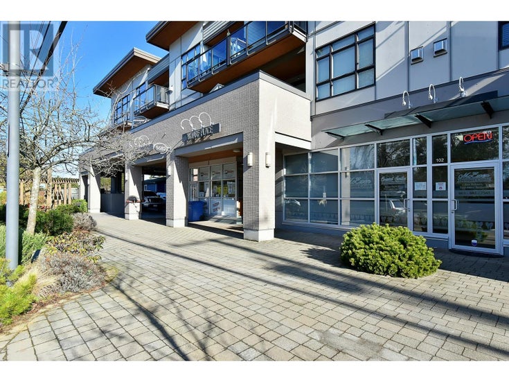 307 5682 WHARF AVENUE - Sechelt Apartment for Sale, 1 Bedroom (R2862663)