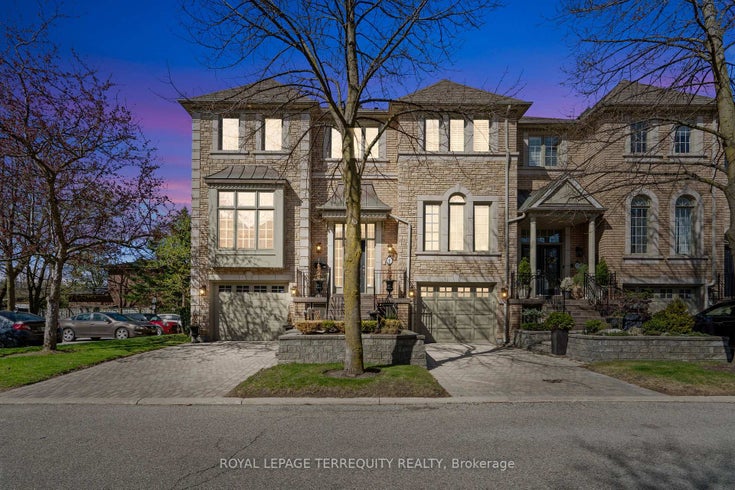 18 - 197 La Rose Avenue - Willowridge-Martingrove-Richview Condo Townhouse for Sale, 3 Bedrooms (W12109833)
