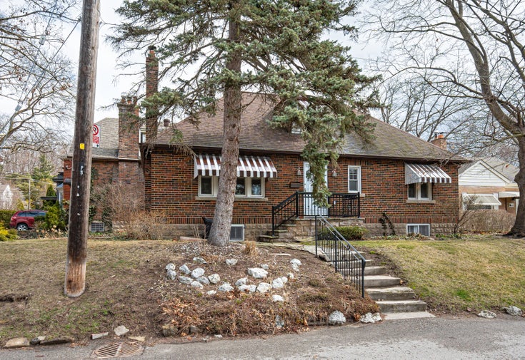 21 Orchard Crest Road - Lambton Baby Point Detached for Sale, 3 Bedrooms (W11989007)