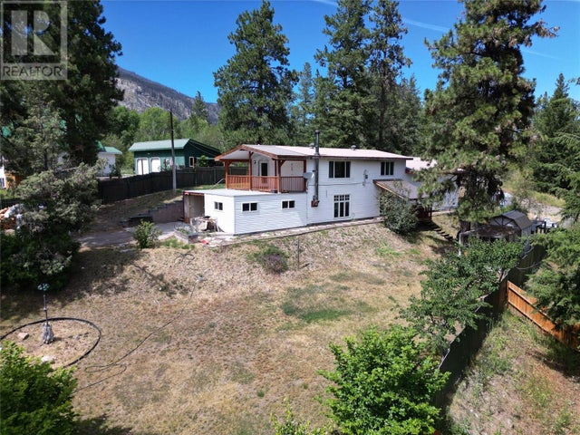 820 Firwood Road - Kelowna House for sale, 4 Bedrooms (10318348)