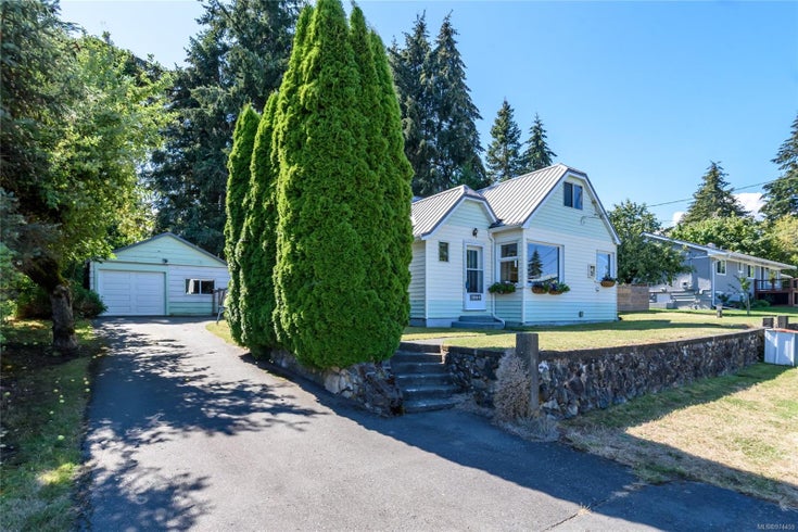 3869 Howard Ave - CV Courtenay South Single Family Residence, 4 Bedrooms (974459)