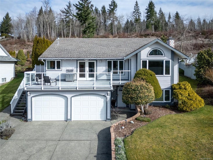 132 Stafford Ave - CV Courtenay East Single Family Residence for Sale, 5 Bedrooms (1026021)