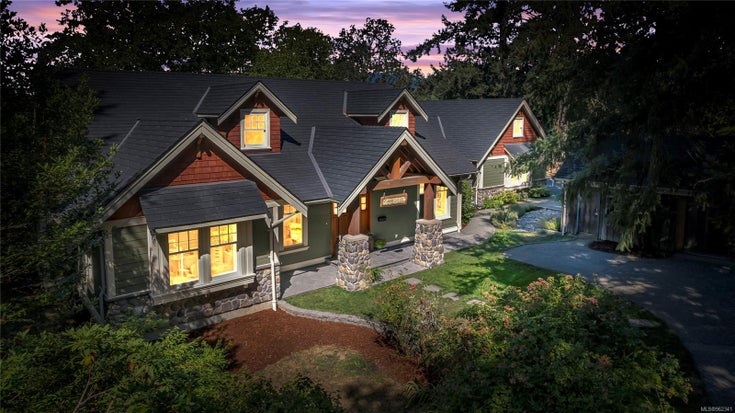 6140 Lakes Rd - Du East Duncan Single Family Residence for Sale, 5 Bedrooms (962341)